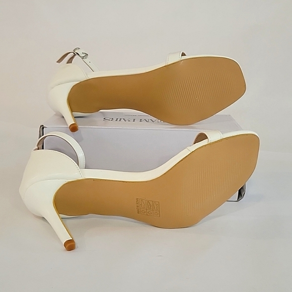 Women's Sandals Open toe and closed heel Beige color - Picture 7 of 14